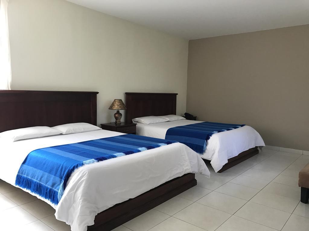 La Quinta San Andres 호텔 이바라 외부 사진