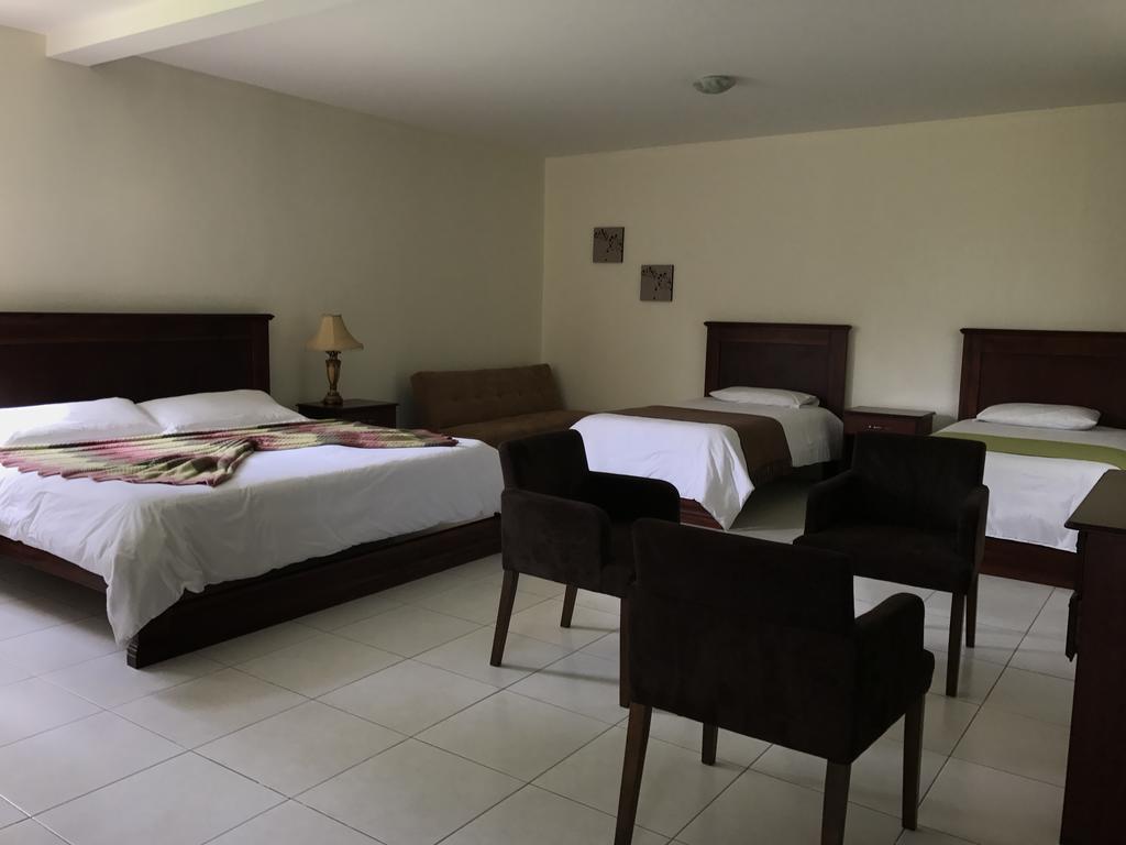 La Quinta San Andres 호텔 이바라 외부 사진